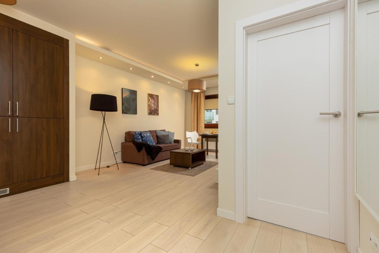 Apartments Warsaw Gieldowa 4 By Noclegi Renters Bagian luar foto