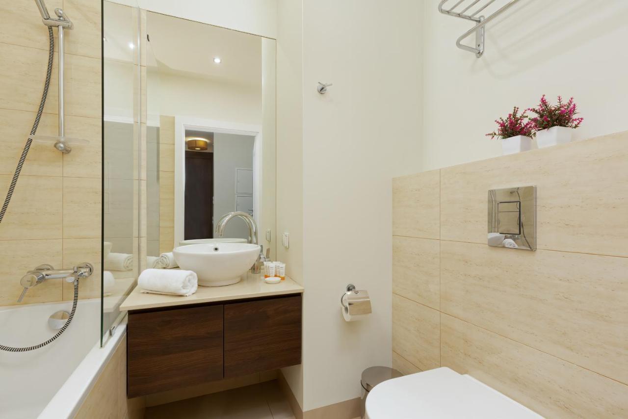 Apartments Warsaw Gieldowa 4 By Noclegi Renters Bagian luar foto