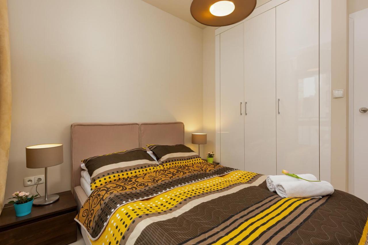Apartments Warsaw Gieldowa 4 By Noclegi Renters Bagian luar foto